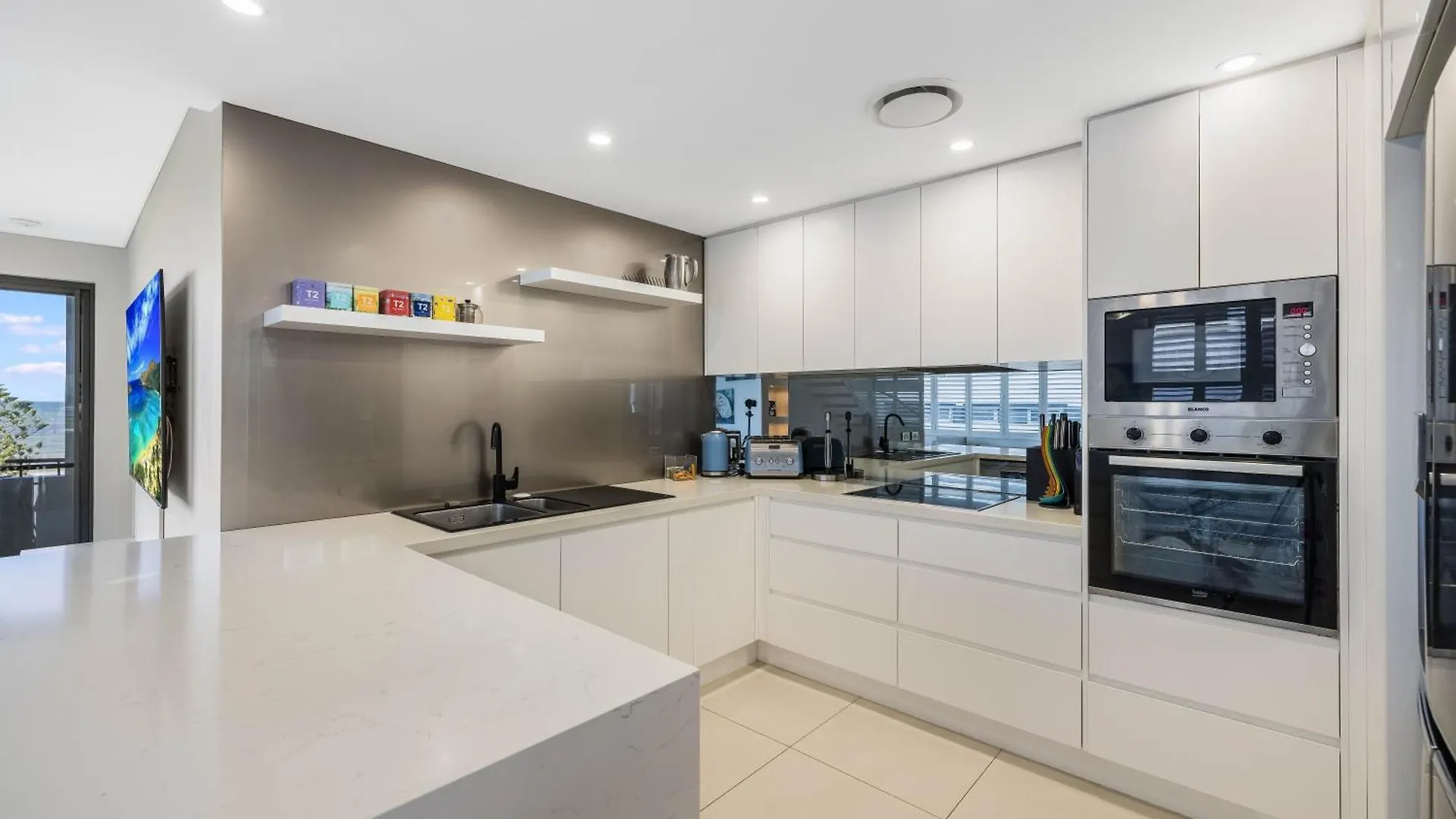Meridian Alex Beach Apartments Alexandra Headland