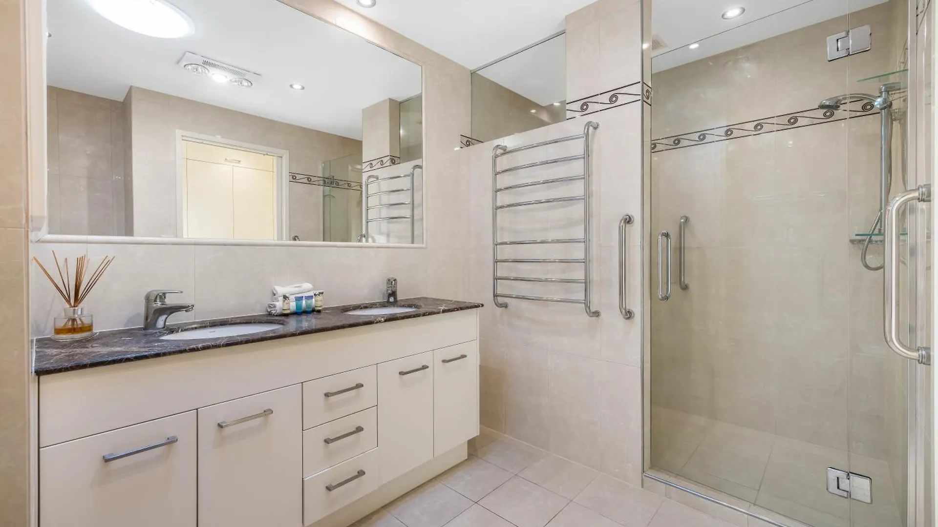 Meridian Alex Beach Apartments Alexandra Headland 4*,  Australia