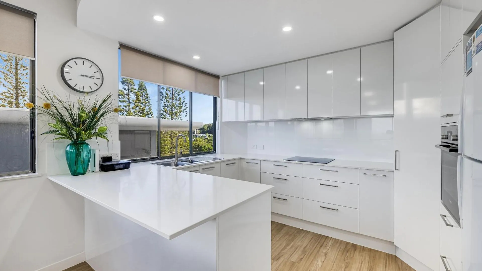 Meridian Alex Beach Apartments Alexandra Headland Resort