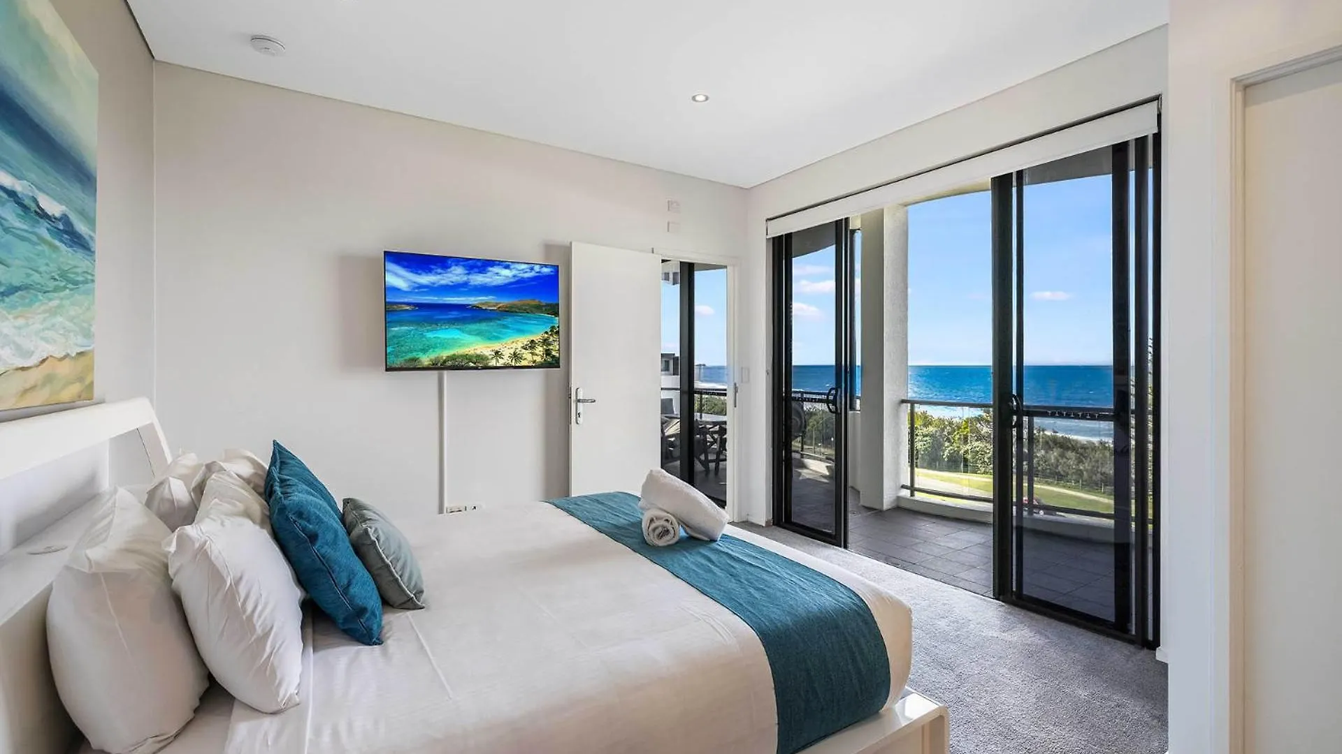 Meridian Alex Beach Apartments Alexandra Headland Resort