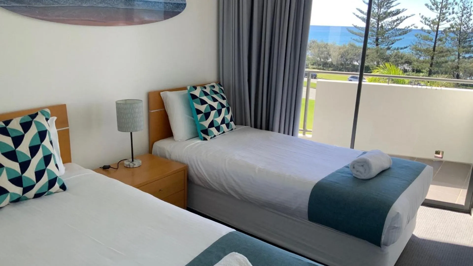 Meridian Alex Beach Apartments Alexandra Headland 4*,  Australia