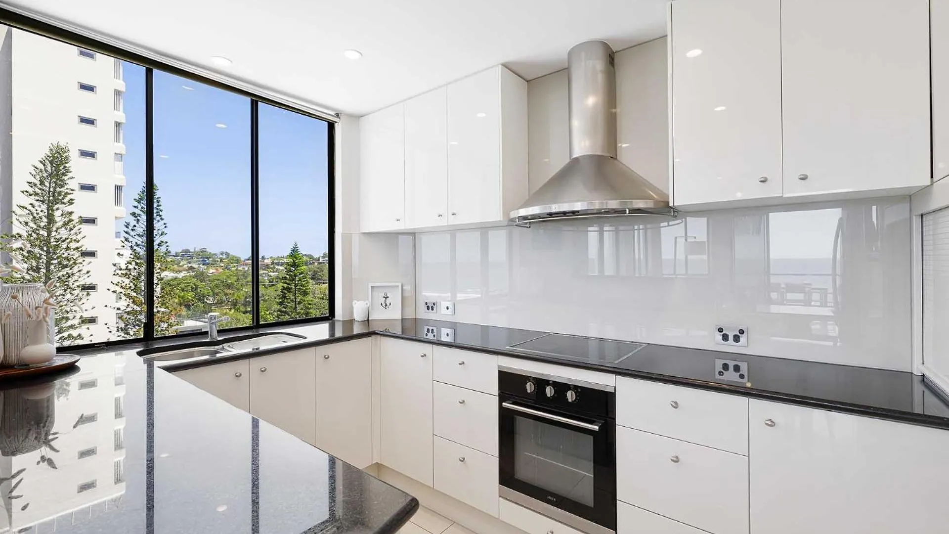 Meridian Alex Beach Apartments Alexandra Headland Station touristique