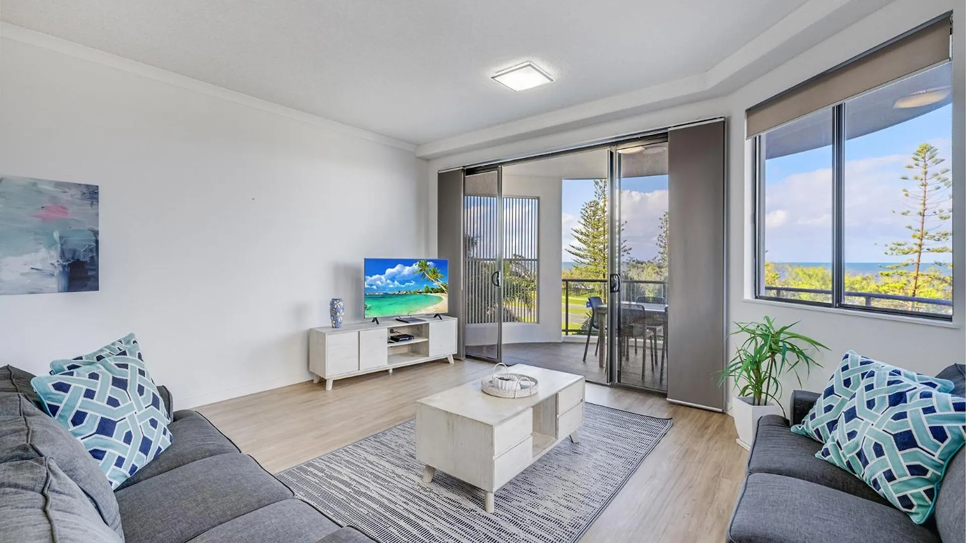 Meridian Alex Beach Apartments Alexandra Headland Australie