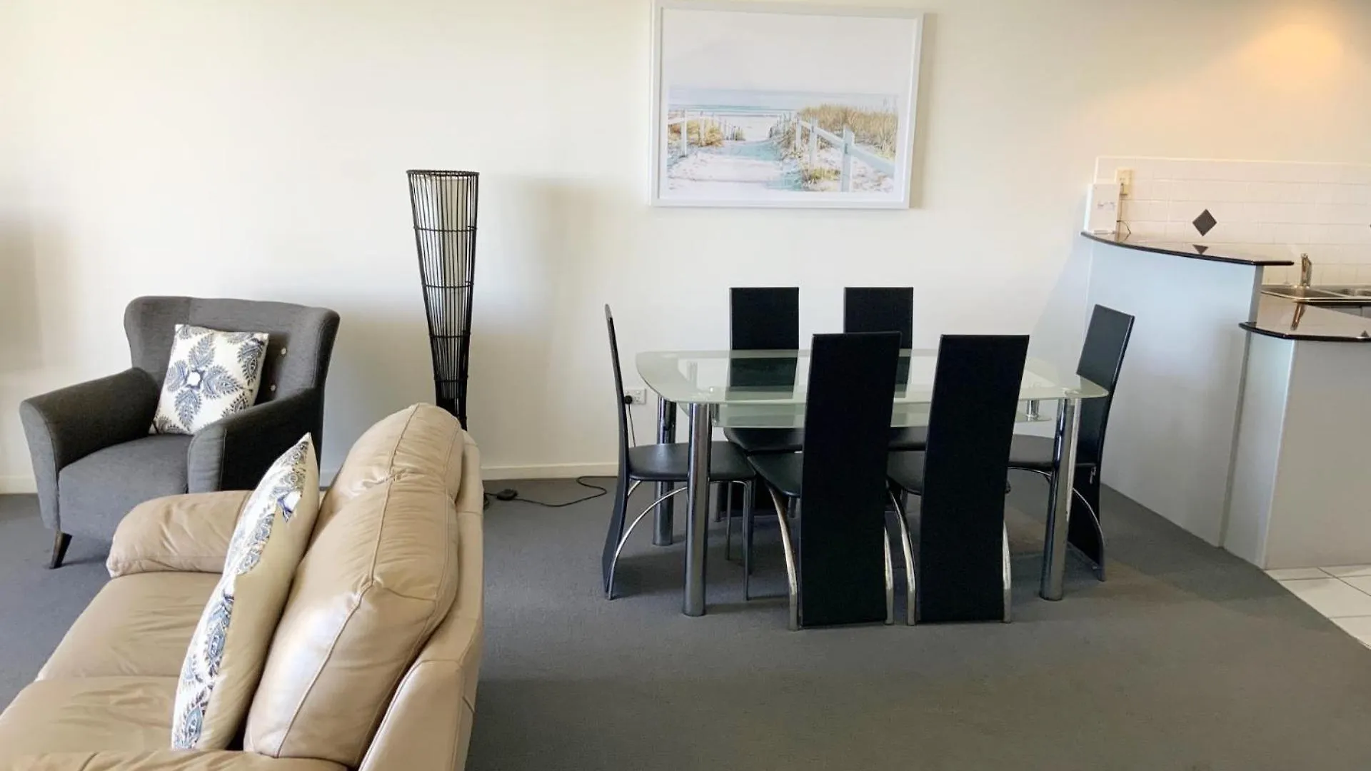 Meridian Alex Beach Apartments Alexandra Headland Australie