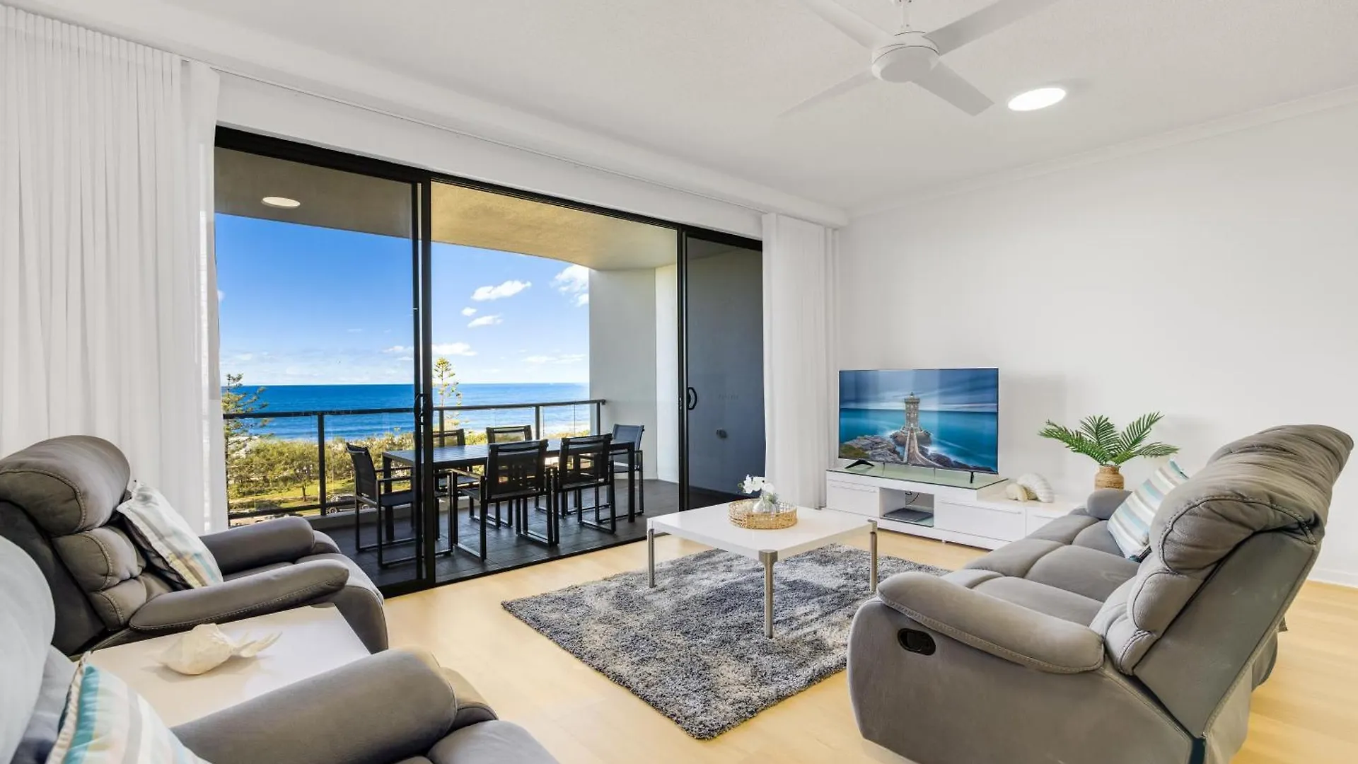 Resort Meridian Alex Beach Apartments Alexandra Headland
